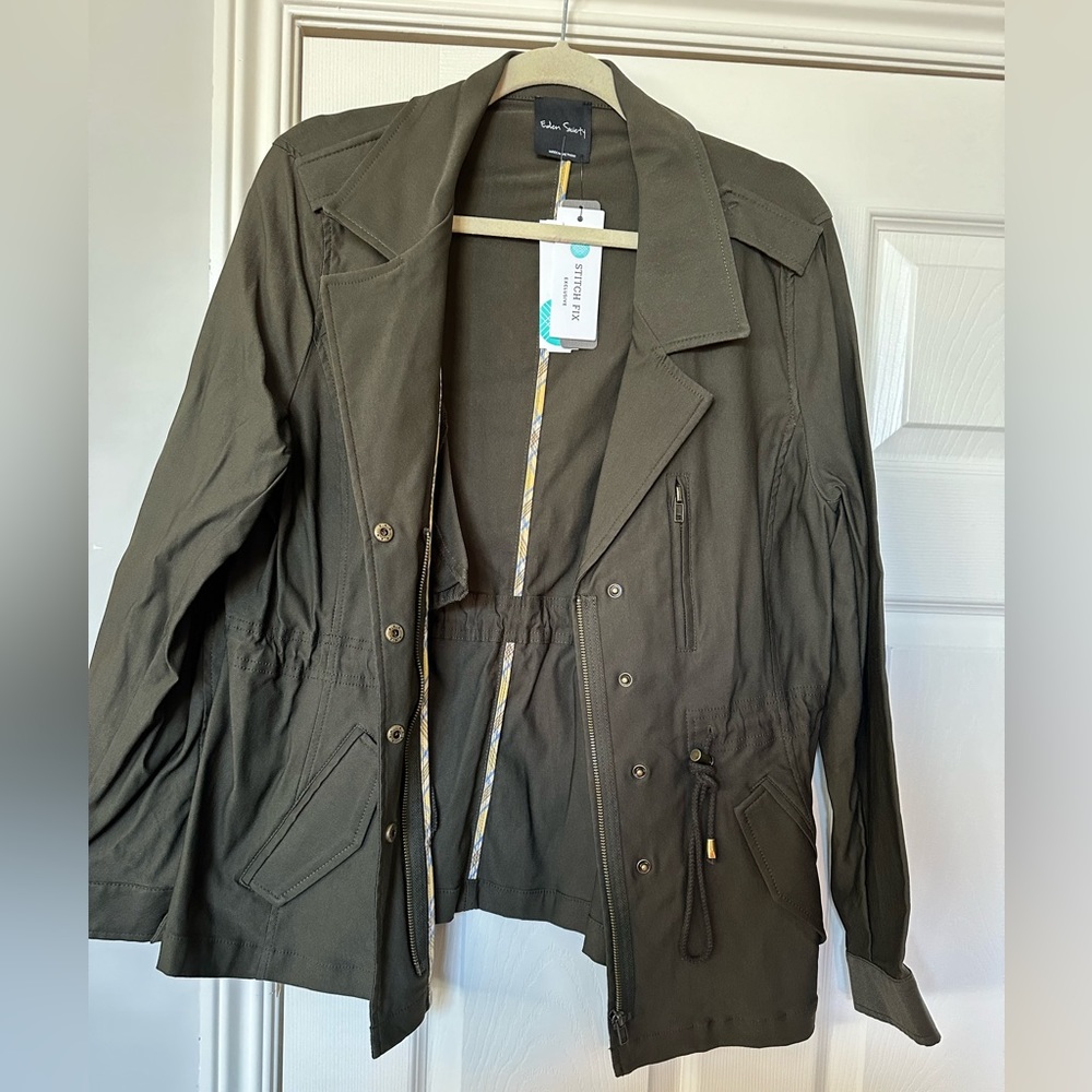 Eden Society army green cute cargo coat with gold details.